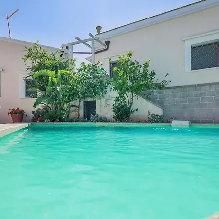 1 Bedroom Gorgeous In *